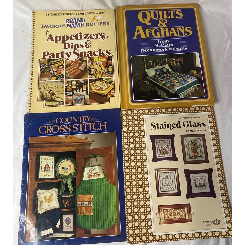 Lot Of 4 Vintage Craft Recipe Books Cross Stitch Stained Glass‎ Quilts Afghans